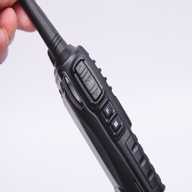 PTT Dual Band Two Way Radio 8W Baofeng UV-82 Two Way Radio VHF UHF 8W Walkie Talkie Baofeng Uv82